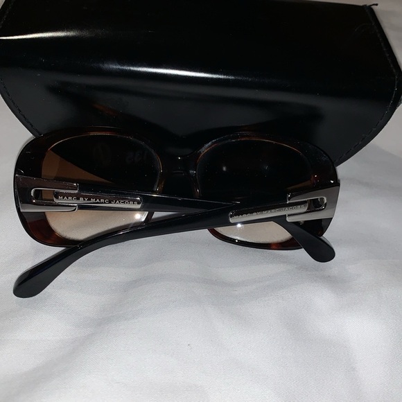 Gently Loved Prescription Sunglasses by Marc Jacobs - Picture 2 of 5